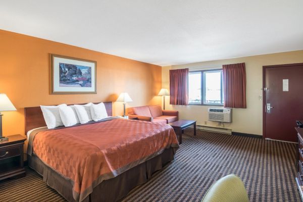 Scottish Inns and Suites (Eau Claire)